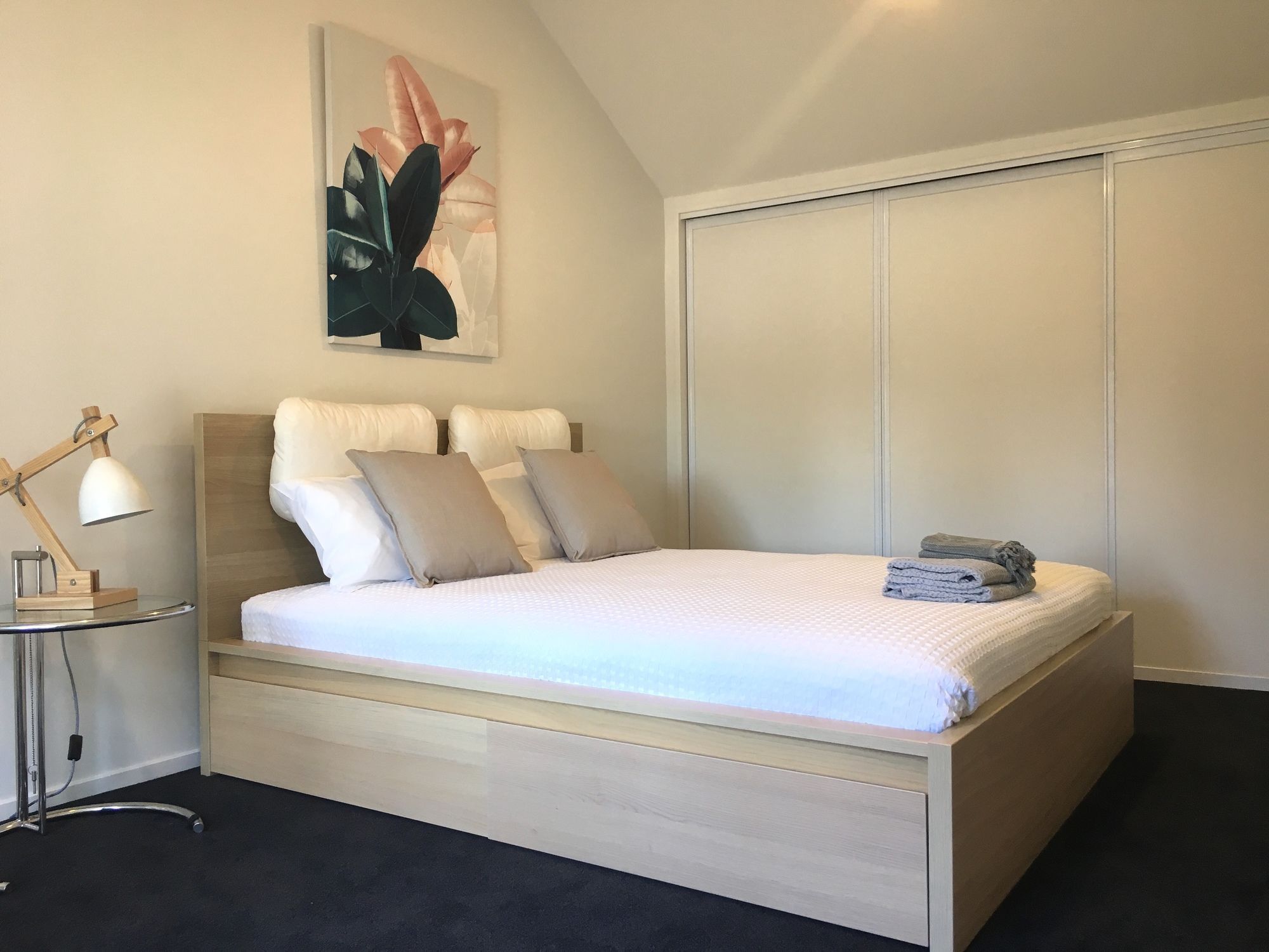 Number 1 - Chic Inner City Rooms Christchurch Exterior photo